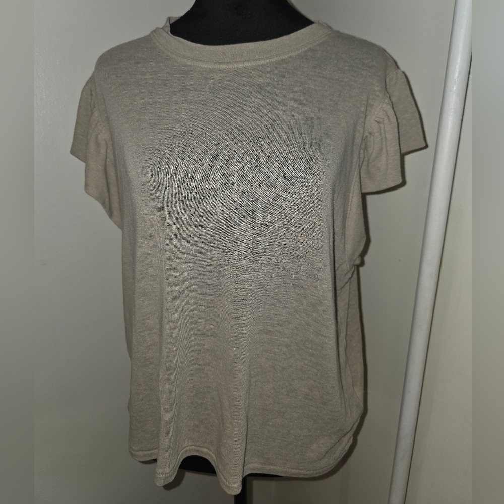 GAP Women’s Taupe Short Sleeve Tee